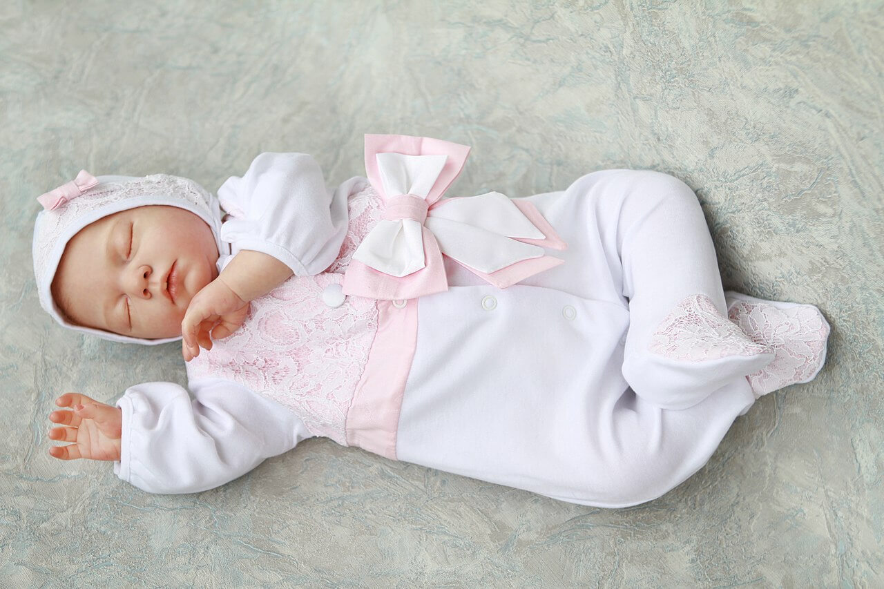 Bir özünde kışın yeni doğmuş bir bebek giyinmek nasıl: yararlı Bir özünde kışın yeni doğmuş bir bebek giyinmek nasıl: yararlı